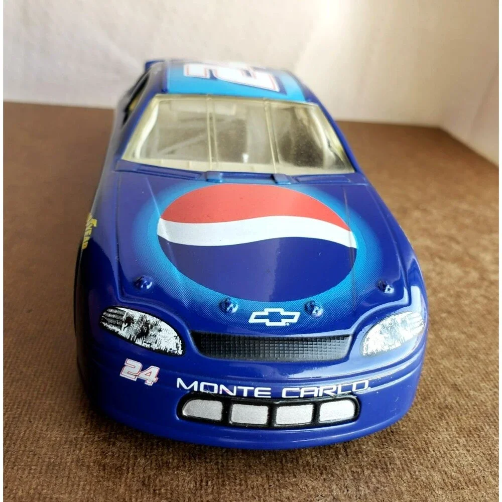 1999 Hasbro NASCAR JEFF GORDON '98MONTE CARLO CHEVROLET PEPSI 24 Blue 1:24 LOOSE